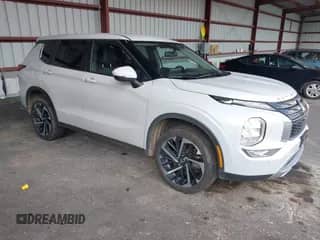 2024 Mitsubishi Outlander SE с VIN JA4J4VA83RZ085042, выставлен на аукционе IAAI как лот 42698354 с пробегом 13 413 миль миль и . История ставок и продаж доступна на DreamBid. Изображение 1.