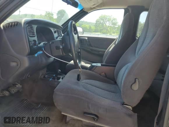 1997 Dodge Dakota с VIN 1B7GG23Y9VS179657, выставлен на аукционе Copart как лот 55836445 с пробегом 233 106 миль миль и Чистый • Clean title. История ставок и продаж доступна на DreamBid. Изображение 7.