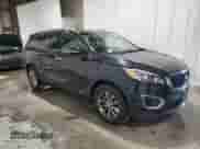 2017 Kia Sorento LX с VIN 5XYPGDA55HG334008, выставлен на аукционе Copart как лот 85895355 с пробегом 78 748 миль миль и Списание • Salvage title. История ставок и продаж доступна на DreamBid. Изображение 4.