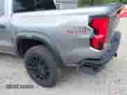 2023 Chevrolet Colorado 4WD Trail Boss с VIN 1GCPTEEK4P1197305, выставлен на аукционе IAAI как лот 42846056 с пробегом 26 722 миль миль и . История ставок и продаж доступна на DreamBid. Изображение 6.