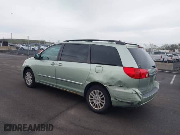 2008 Toyota Sienna XLE с VIN 5TDBK22C98S019421, выставлен на аукционе IAAI как лот 42037261 с пробегом 193 589 миль миль и . История ставок и продаж доступна на DreamBid. Изображение 6.