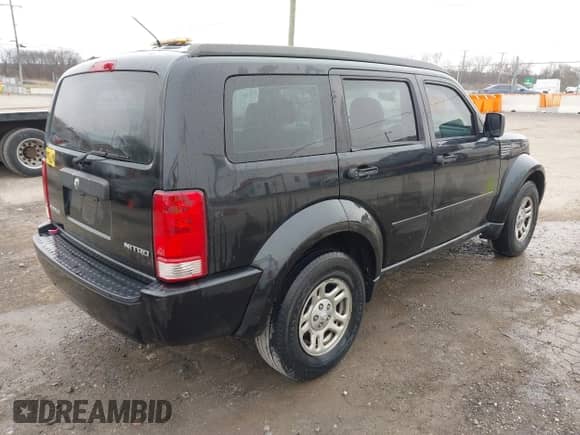 2010 Dodge Nitro SE with VIN 1D4PT2GK7AW105208, listed as a IAAI auction lot 41745893 with 238,778 mi miles and . Bid and sale history available at DreamBid. Image 4.