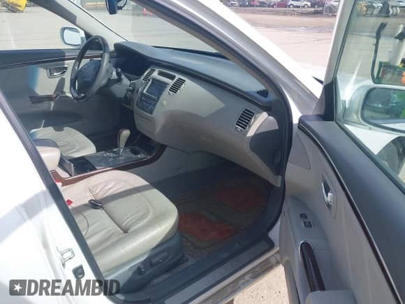 2009 Hyundai Azera Limited с VIN KMHFC46F99A368183, выставлен на аукционе IAAI как лот 41769940 с пробегом 144 339 миль миль и . История ставок и продаж доступна на DreamBid. Изображение 5.