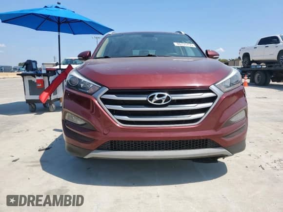 2017 Hyundai Tucson Limited with VIN KM8J3CA22HU531813, listed as a Copart auction lot 80735755 with 131,240 mi miles and Clean title. Bid and sale history available at DreamBid. Image 5.