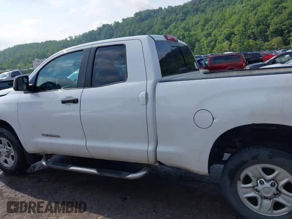 2012 Toyota Tundra с VIN 5TFUM5F16CX032465, выставлен на аукционе IAAI как лот 42460427 с пробегом 273 997 миль миль и . История ставок и продаж доступна на DreamBid. Изображение 14.