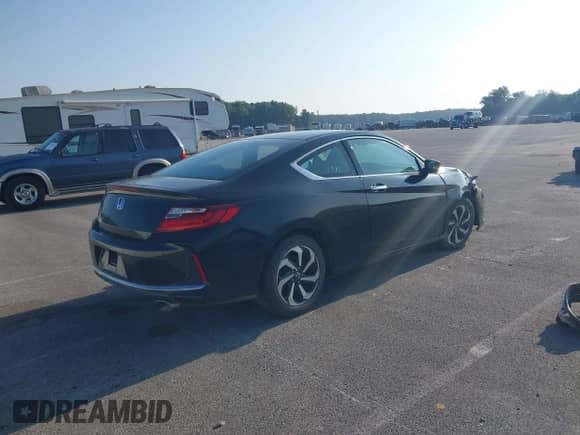 2017 Honda Accord LX-S с VIN 1HGCT1B44HA001539, выставлен на аукционе IAAI как лот 42954012 с пробегом 104 367 миль миль и . История ставок и продаж доступна на DreamBid. Изображение 4.