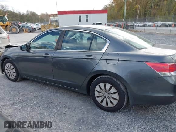 2012 Honda Accord LX z VIN 1HGCP2F36CA222094, wystawiony jako IAAI lot #43467306 z przebiegiem 201 389 mil mil oraz . Historia ofert i sprzedaży dostępna na DreamBid. Obrazek 14.