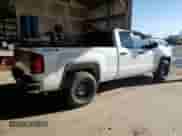 2015 GMC Sierra 1500 with VIN 1GTV2TEH1FZ382866, listed as a Copart auction lot 84611405 with 185,721 mi miles and Clean title. Bid and sale history available at DreamBid. Image 3.