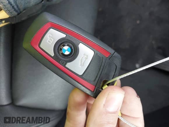 2015 BMW 3 Series 328i xDrive z VIN WBA3B3G52FNT18723, wystawiony jako IAAI lot #43313266 z przebiegiem 97 068 mil mil oraz . Historia ofert i sprzedaży dostępna na DreamBid. Obrazek 11.