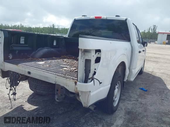 2021 Ford F-150 XL с VIN 1FTEW1CB1MKE77537, выставлен на аукционе IAAI как лот 43409825 с пробегом 106 015 миль миль и . История ставок и продаж доступна на DreamBid. Изображение 12.