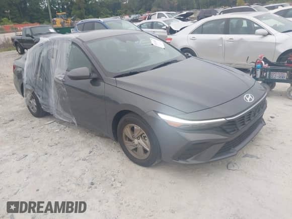 2025 Hyundai Elantra SE with VIN KMHLL4DG8SU910392, listed as a IAAI auction lot 43174872 with 6,028 mi miles and . Bid and sale history available at DreamBid. Image 1.