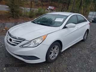 2014 Hyundai Sonata GLS с VIN 5NPEB4AC2EH926099, выставлен на аукционе IAAI как лот 43537846 с пробегом 223 373 миль миль и . История ставок и продаж доступна на DreamBid. Изображение 2.