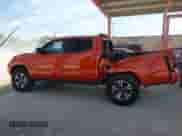 2017 Toyota Tacoma SR5 с VIN 5TFCZ5AN7HX091488, выставлен на аукционе IAAI как лот 43096343 с пробегом 85 481 миль миль и . История ставок и продаж доступна на DreamBid. Изображение 15.