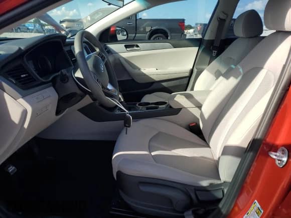 2018 Hyundai Sonata SE with VIN 5NPE24AF2JH615499, listed as a Copart auction lot 85650345 with 30,496 mi miles and Salvage title. Bid and sale history available at DreamBid. Image 7.