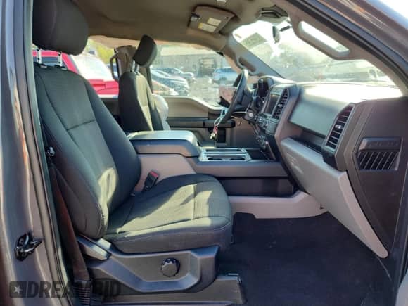 2020 Ford F-150 XL z VIN 1FTEW1EP3LFC19083, wystawiony jako Copart lot #83965395 z przebiegiem 61 018 mil mil oraz Szkoda całkowita • Salvage title. Historia ofert i sprzedaży dostępna na DreamBid. Obrazek 5.