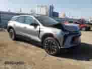 2024 Chevrolet Blazer EV eAWD RS с VIN 3GNKDCRJ5RS176565, выставлен на аукционе Copart как лот 70539734 с пробегом 625 миль миль и Списание • Salvage title. История ставок и продаж доступна на DreamBid. Изображение 4.