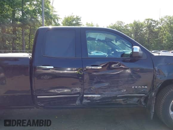 2014 Chevrolet Silverado 1500 LTZ z VIN 1GCVKSECXEZ399579, wystawiony jako IAAI lot #42442708 z przebiegiem 167 046 mil mil oraz . Historia ofert i sprzedaży dostępna na DreamBid. Obrazek 6.