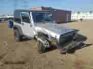2003 Jeep Wrangler X z VIN 1J4FA39S63P356911, wystawiony jako Copart lot #81295295 z przebiegiem 92 861 mil mil oraz Szkoda całkowita • Salvage title. Historia ofert i sprzedaży dostępna na DreamBid. Obrazek 4.