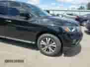 2017 Nissan Pathfinder SV with VIN 5N1DR2MM1HC903182, listed as a Copart auction lot 70628945 with 96,995 mi miles and Salvage title. Bid and sale history available at DreamBid. Image 14.