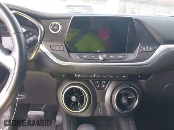 2019 Chevrolet Blazer with VIN 3GNKBBRA5KS673248, listed as a IAAI auction lot 42536237 with 77,086 mi miles and . Bid and sale history available at DreamBid. Image 21.