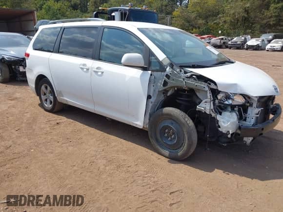 2011 Toyota Sienna LE AAS with VIN 5TDKK3DC3BS048357, listed as a IAAI auction lot 43199360 with 267,887 mi miles and . Bid and sale history available at DreamBid. Image 1.