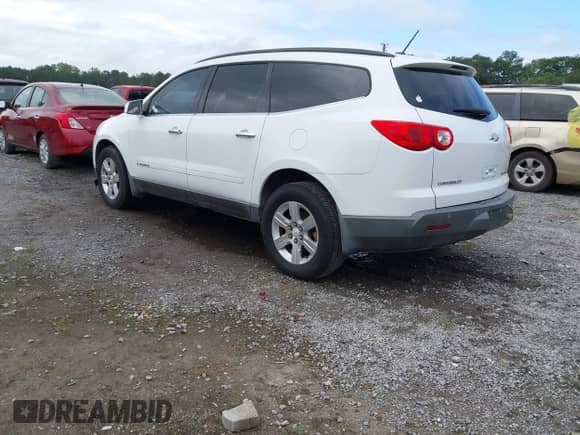 2009 Chevrolet Traverse 2LT with VIN 1GNER23DX9S112626, listed as a IAAI auction lot 43390903 with 151,680 mi miles and . Bid and sale history available at DreamBid. Image 3.