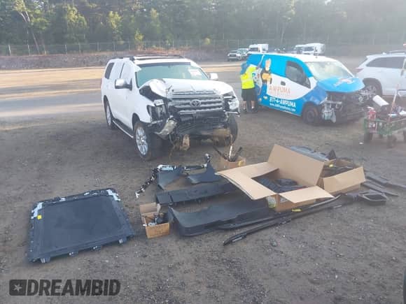 2024 Honda Pilot TrailSport z VIN 5FNYG1H65RB033328, wystawiony jako IAAI lot #42816417 z przebiegiem 19 142 mil mil oraz . Historia ofert i sprzedaży dostępna na DreamBid. Obrazek 12.