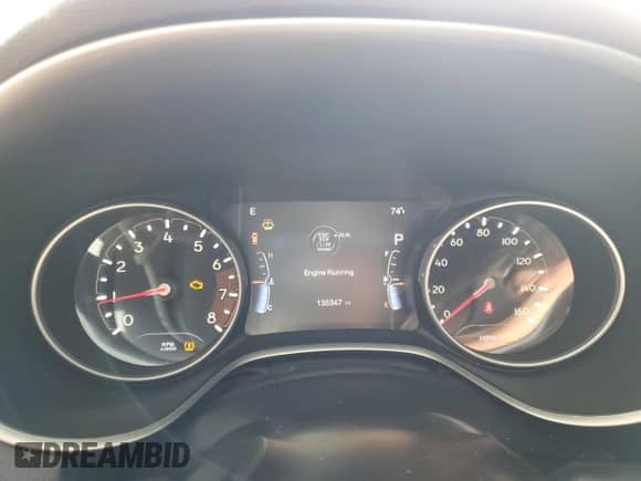 2018 Jeep Compass Latitude z VIN 3C4NJCBB2JT265560, wystawiony jako Copart lot #86600075 z przebiegiem 135 347 mil mil oraz Czysty tytuł • Clean title. Historia ofert i sprzedaży dostępna na DreamBid. Obrazek 9.