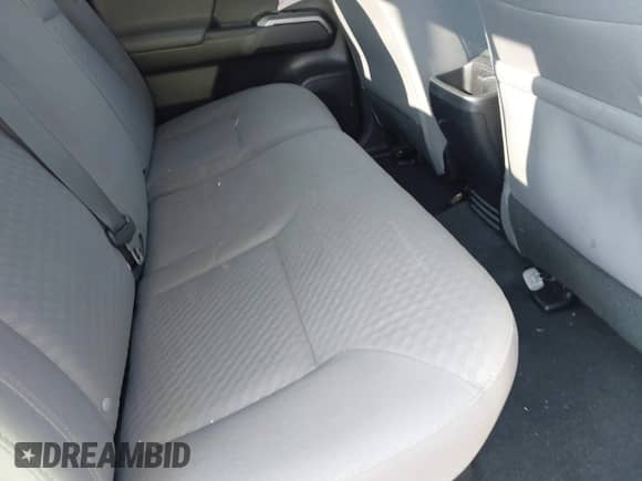 2022 Toyota Tacoma SR5 with VIN 3TMAZ5CN3NM194543, listed as a IAAI auction lot 43031222 with 21,800 mi miles and . Bid and sale history available at DreamBid. Image 8.