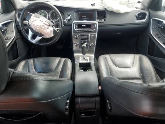 2012 Volvo S60 T5 с VIN YV1622FS0C2110820, выставлен на аукционе Copart как лот 81112215 с пробегом 137 951 миль миль и Списание • Salvage title. История ставок и продаж доступна на DreamBid. Изображение 8.