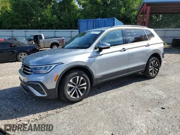 2024 Volkswagen Tiguan S с VIN 3VVRB7AX6RM173877, выставлен на аукционе Copart как лот 67917715 с пробегом 8 749 миль миль и На запчасти • Non repairable. История ставок и продаж доступна на DreamBid. Изображение 1.