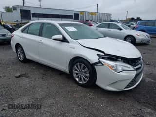 2016 Toyota Camry LE z VIN 4T1BD1FK5GU197791, wystawiony jako IAAI lot #42190463 z przebiegiem 43 707 mil mil oraz . Historia ofert i sprzedaży dostępna na DreamBid. Obrazek 1.