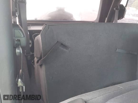 2020 Jeep Wrangler Sport S with VIN 1C4GJXAN3LW121976, listed as a IAAI auction lot 43074171 with 19,927 mi miles and . Bid and sale history available at DreamBid. Image 8.