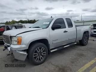 2011 GMC Sierra 1500 SL с VIN 1GTR2UEA9BZ292823, выставлен на аукционе Copart как лот 72561334 с пробегом 151 421 миль миль и Списание • Salvage title. История ставок и продаж доступна на DreamBid. Изображение 1.