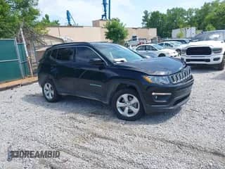 2019 Jeep Compass Latitude z VIN 3C4NJDBB2KT675279, wystawiony jako IAAI lot #42635807 z przebiegiem 95 593 mil mil oraz . Historia ofert i sprzedaży dostępna na DreamBid. Obrazek 1.