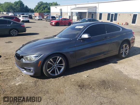 2019 BMW 4 Series 430i xDrive z VIN WBA4W5C55KAE49840, wystawiony jako Copart lot #62061575 z przebiegiem 125 967 mil mil oraz Szkoda całkowita • Salvage title. Historia ofert i sprzedaży dostępna na DreamBid. Obrazek 1.