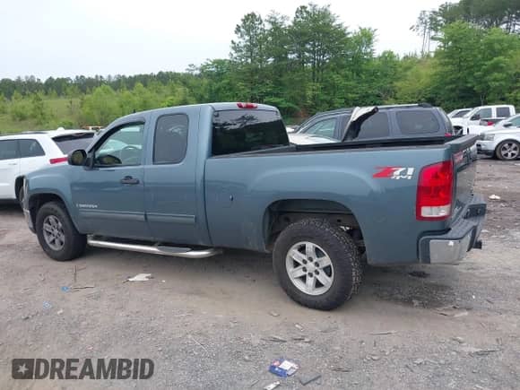 2007 GMC Sierra 1500 SLE2 with VIN 2GTEK19J371585592, listed as a IAAI auction lot 42236160 with 204,163 mi miles and . Bid and sale history available at DreamBid. Image 14.