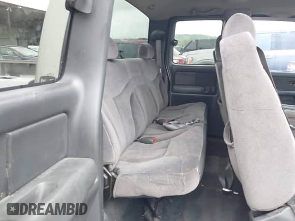 2002 GMC Sierra 1500 SLE с VIN 2GTEC19V121171588, выставлен на аукционе IAAI как лот 43076307 с пробегом 117 879 миль миль и . История ставок и продаж доступна на DreamBid. Изображение 8.
