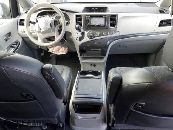 2014 Toyota Sienna SE with VIN 5TDXK3DC2ES465091, listed as a Copart auction lot 80740415 with 122,588 mi miles and Salvage title. Bid and sale history available at DreamBid. Image 8.