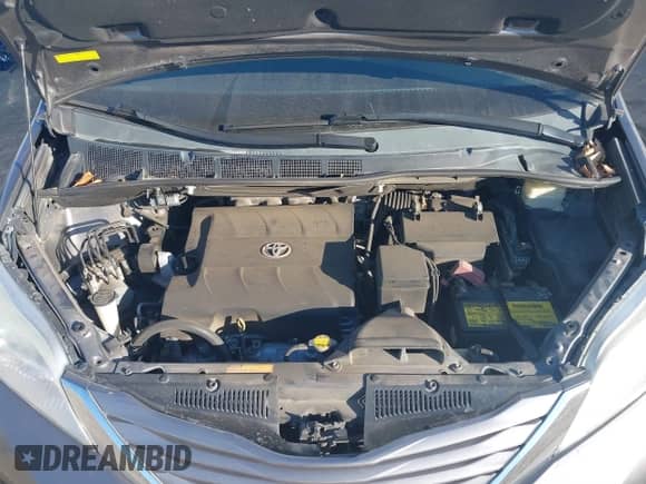 2016 Toyota Sienna XLE with VIN 5TDYK3DC6GS710062, listed as a IAAI auction lot 40953646 with 145,233 mi miles and . Bid and sale history available at DreamBid. Image 10.