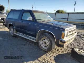 1989 Chevrolet Blazer с VIN 1GNCT18Z8K8198044, выставлен на аукционе Copart как лот 79888524 с пробегом 89 659 миль миль и Чистый • Clean title. История ставок и продаж доступна на DreamBid. Изображение 4.