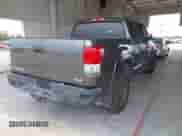 2013 Toyota Tundra Limited с VIN 5TFHW5F18DX271206, выставлен на аукционе IAAI как лот 42362300 с пробегом 266 453 миль миль и . История ставок и продаж доступна на DreamBid. Изображение 4.