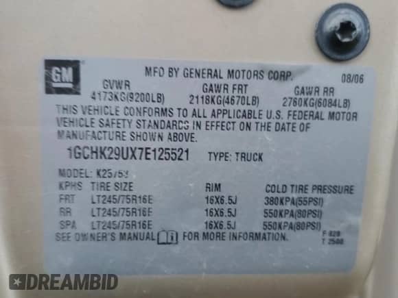 2007 Chevrolet Silverado 2500HD Work Truck z VIN 1GCHK29UX7E125521, wystawiony jako Copart lot #44050885 z przebiegiem 190 935 mil mil oraz Szkoda całkowita • Salvage title. Historia ofert i sprzedaży dostępna na DreamBid. Obrazek 12.