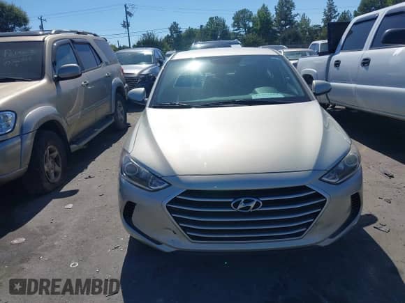 2018 Hyundai Elantra SEL с VIN 5NPD84LF5JH365022, выставлен на аукционе IAAI как лот 43363261 с пробегом 165 125 миль миль и . История ставок и продаж доступна на DreamBid. Изображение 12.