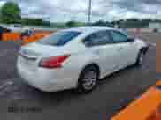 2015 Nissan Altima SL with VIN 1N4AL3AP2FN362874, listed as a IAAI auction lot 42245417 with 138,492 mi miles and . Bid and sale history available at DreamBid. Image 4.