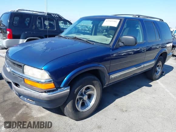 2000 Chevrolet Blazer LT с VIN 1GNCS13W6Y2328981, выставлен на аукционе IAAI как лот 42945582 с пробегом 80 227 миль миль и . История ставок и продаж доступна на DreamBid. Изображение 2.