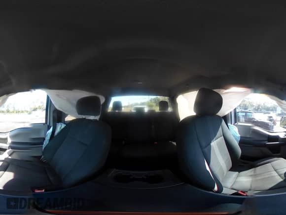 2018 Ford F-150 XL z VIN 1FTEW1E55JFA27725, wystawiony jako IAAI lot #43219314 z przebiegiem 121 282 mil mil oraz . Historia ofert i sprzedaży dostępna na DreamBid. Obrazek 18.