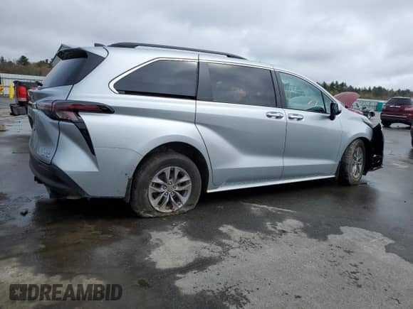 2023 Toyota Sienna XLE z VIN 5TDJSKFC0PS090074, wystawiony jako Copart lot #55401365 z przebiegiem Nie podano mil oraz Szkoda całkowita • Salvage title. Historia ofert i sprzedaży dostępna na DreamBid. Obrazek 3.