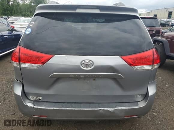 2012 Toyota Sienna XLE AAS with VIN 5TDYK3DC1CS273369, listed as a Copart auction lot 62348025 with Not provided miles and Clean title. Bid and sale history available at DreamBid. Image 6.
