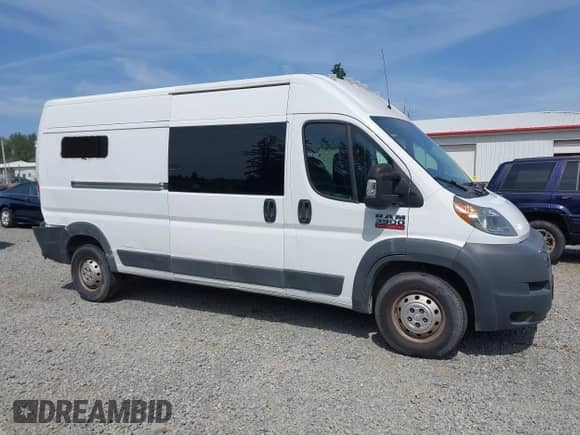 2015 Ram ProMaster Cargo z VIN 3C6URVHG1FE514209, wystawiony jako IAAI lot #42478186 z przebiegiem 64 998 mil mil oraz . Historia ofert i sprzedaży dostępna na DreamBid. Obrazek 13.